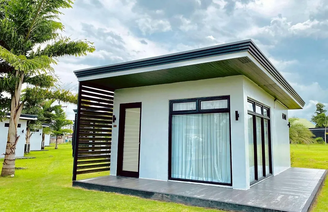 Villa Del Rey Resort Camsur Powered By Cocotel-1